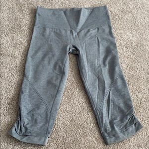 Lululemon crops